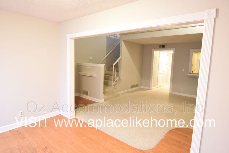 Available Now!! 8741 W 106th Ter, Overland Park, KS 66212 property image