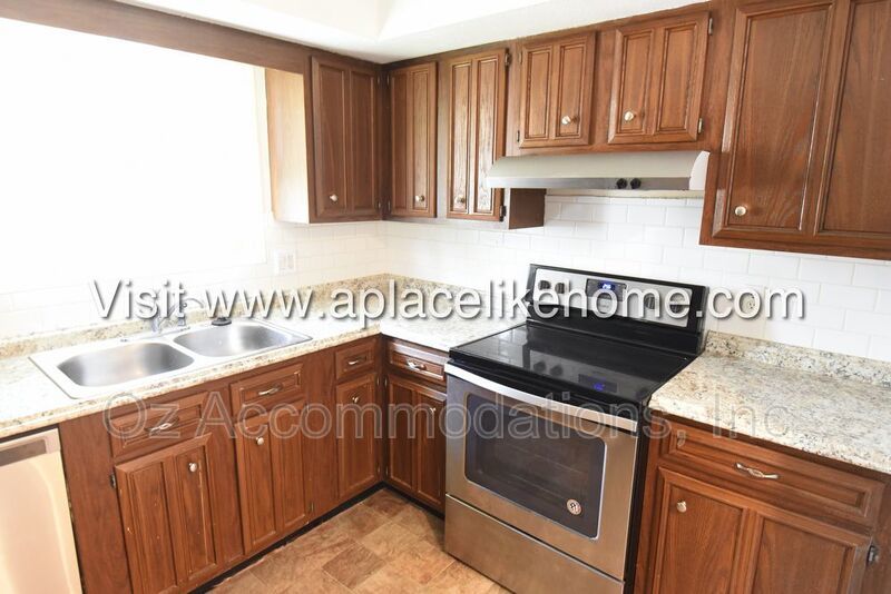 1428 NW 64th Terr, Kansas City, MO  64118 property image