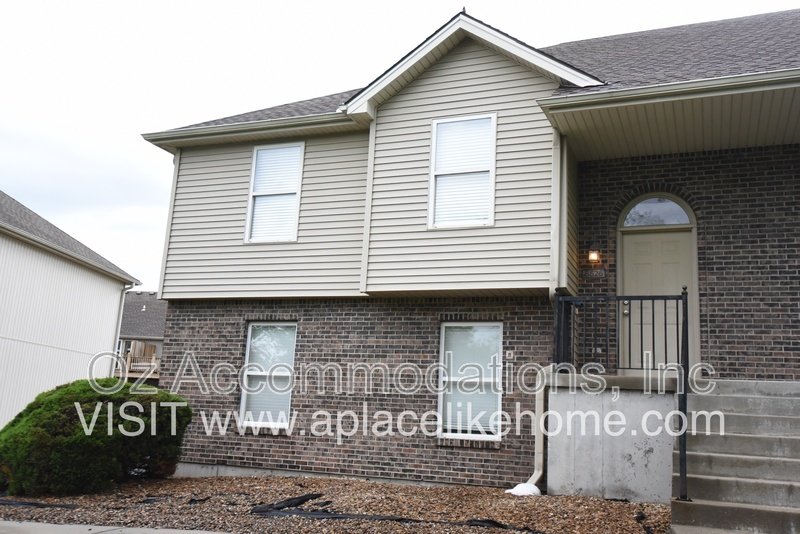 AVAILABLE NOW! 8626 N. Cleveland Ln. Kansas City 45156 property image