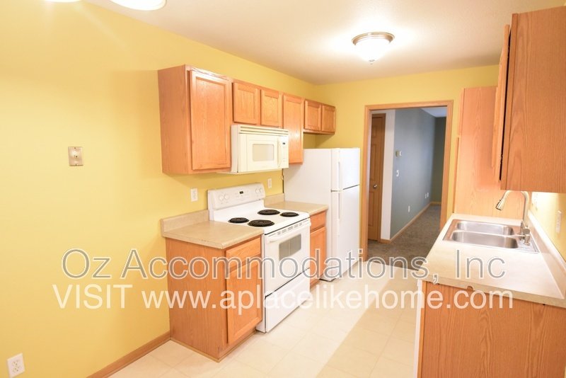 AVAILABLE NOW! 8626 N. Cleveland Ln. Kansas City 45156 property image