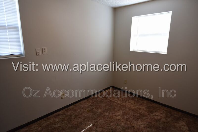 8201 Spring Valley Road 15B Belton, MO 64012 property image