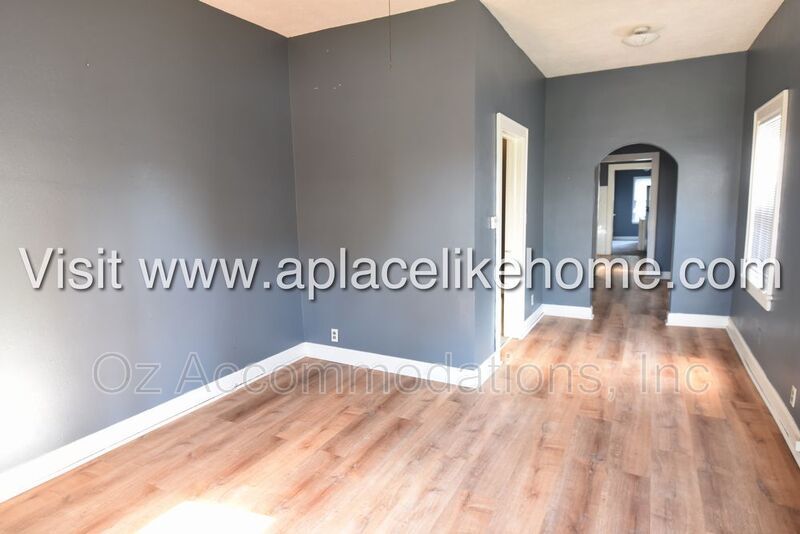 745 Pacific Ave, Kansas City, KS 66101 property image