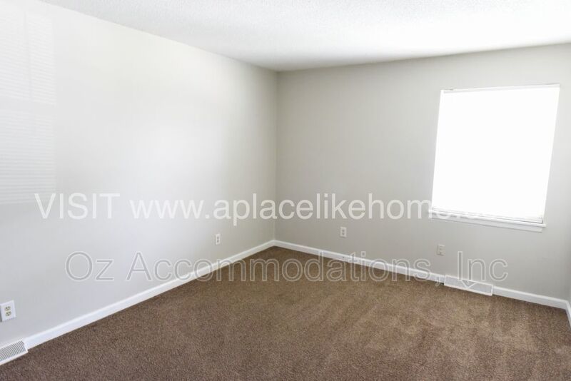 Charming 2-Bed Duplex with Split-Level Living in Overland Park! property image