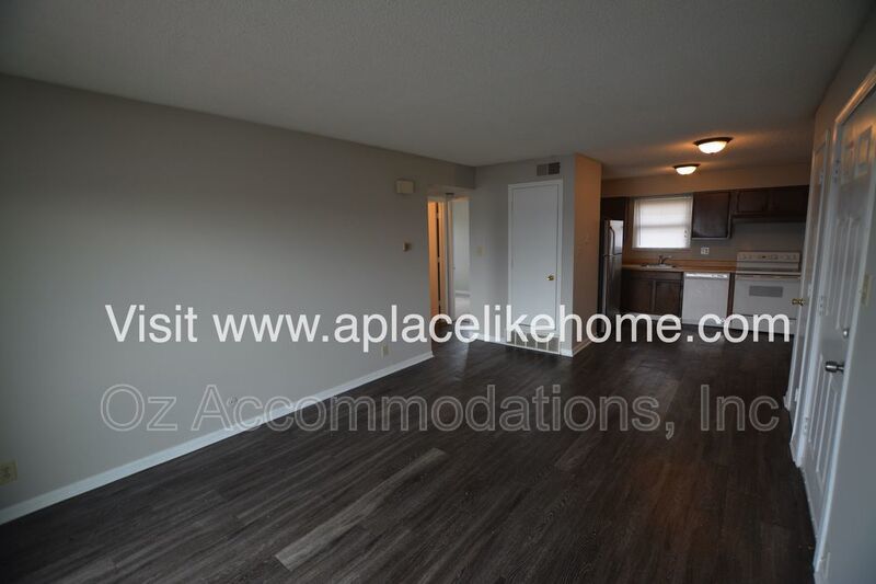 8201 Spring Valley Road 13C, Belton, MO 64012 RENT INCLUDES WATER AND HOT WATER property image