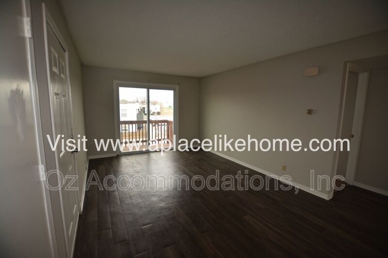 8201 Spring Valley Road 13C, Belton, MO 64012 RENT INCLUDES WATER AND HOT WATER property image