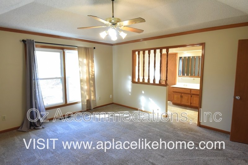 15813 W 125 Ter property image