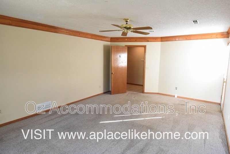 15813 W 125 Ter property image