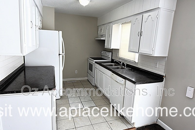 4934 Appleton Ave, Kansas City, MO 64133 property image