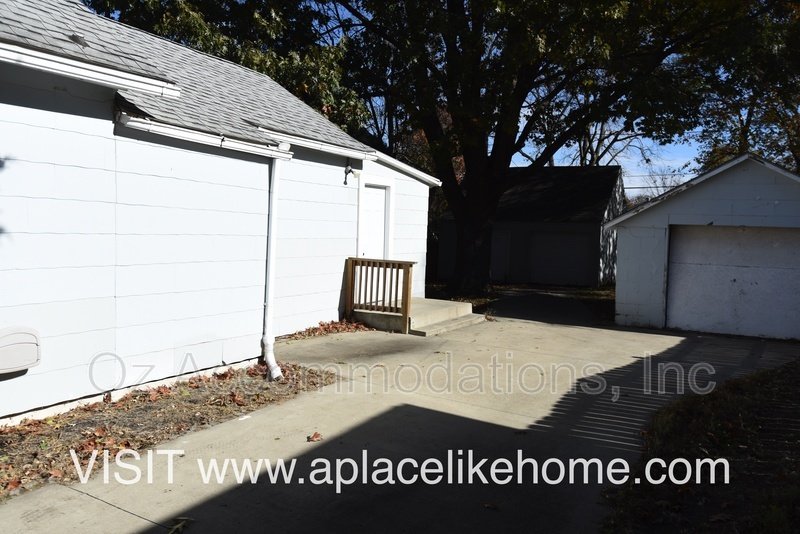 1529 S Harvard Ave property image