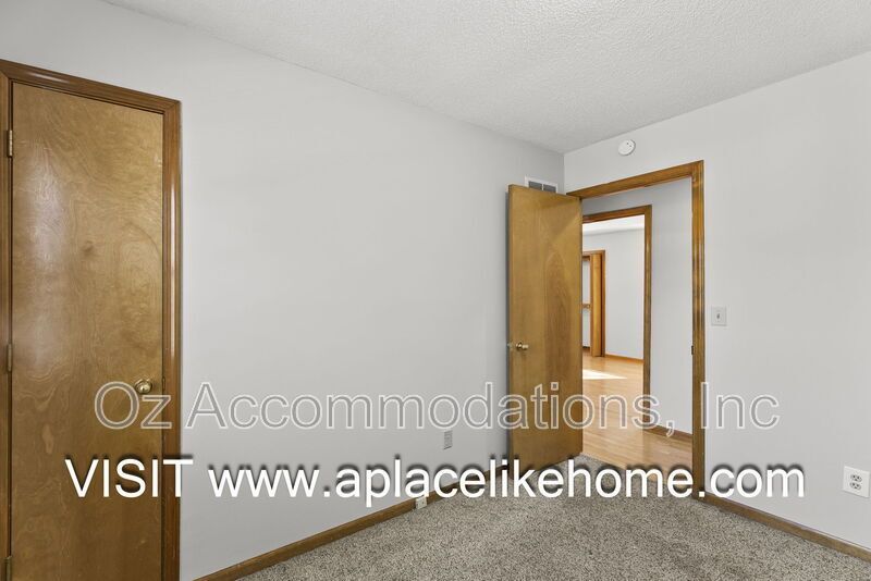 🏡 Coming Soon! Cozy Split-Level 3 Bed / 2.5 Bath Home in Prime Olathe Location! property image