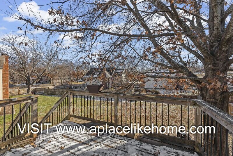 🏡 Coming Soon! Cozy Split-Level 3 Bed / 2.5 Bath Home in Prime Olathe Location! property image