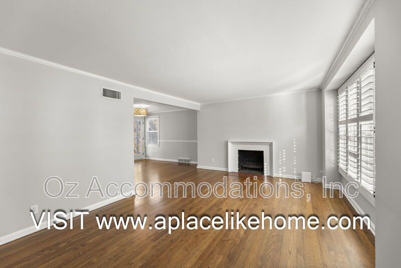 7404 Village Dr property image