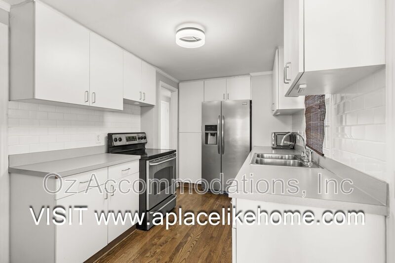 7404 Village Dr property image