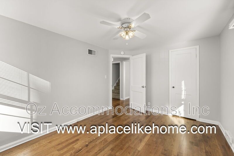 7404 Village Dr property image