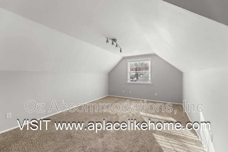 7404 Village Dr property image