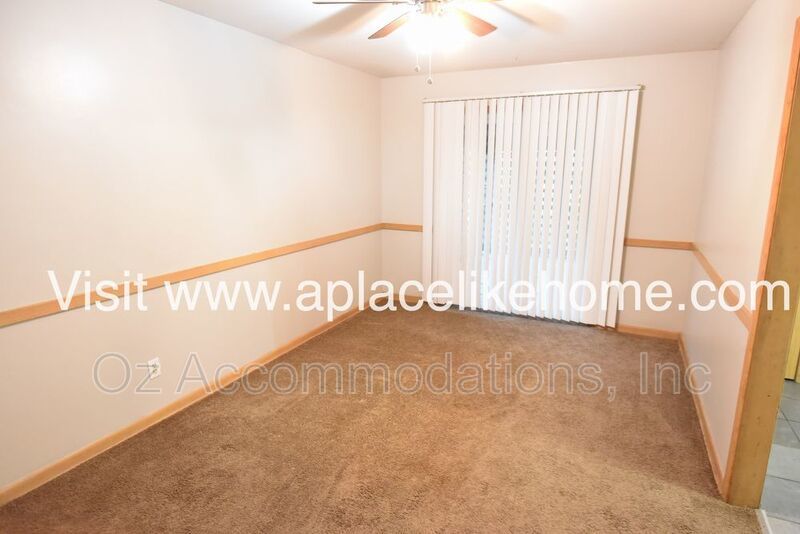 AVAILABLE NOW!! 7820 Arlington Ave, Raytown, MO 64138 property image