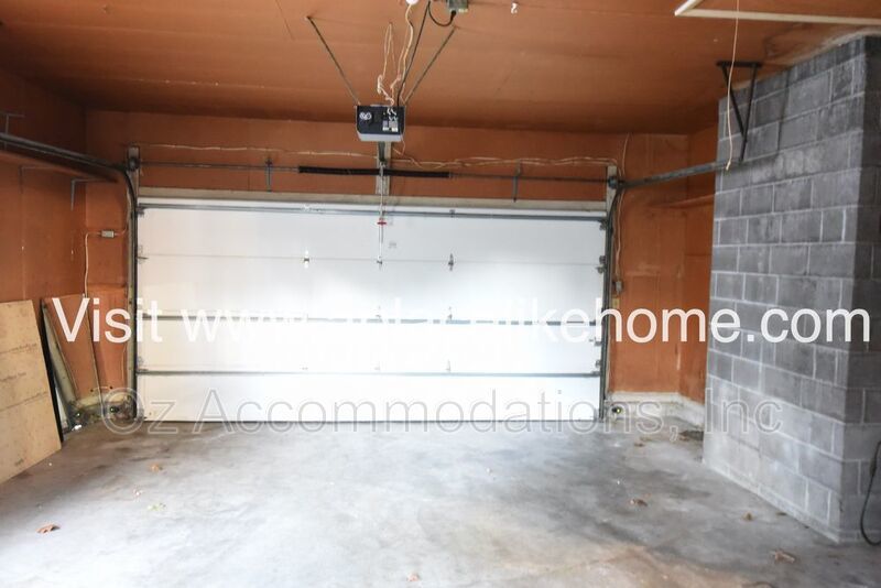 AVAILABLE NOW!! 7820 Arlington Ave, Raytown, MO 64138 property image