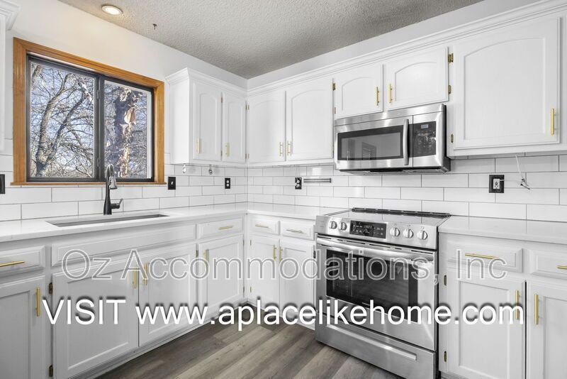 Available Now! | 313 S Darrowby Dr, Raymore, MO 64083 property image