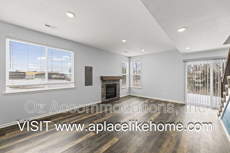 READY TO VIEW | 217 N McGee St, Tonganoxie, KS 66086 property image