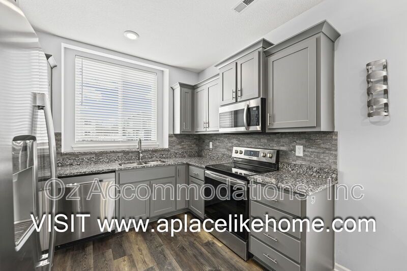 READY TO VIEW | 217 N McGee St, Tonganoxie, KS 66086 property image