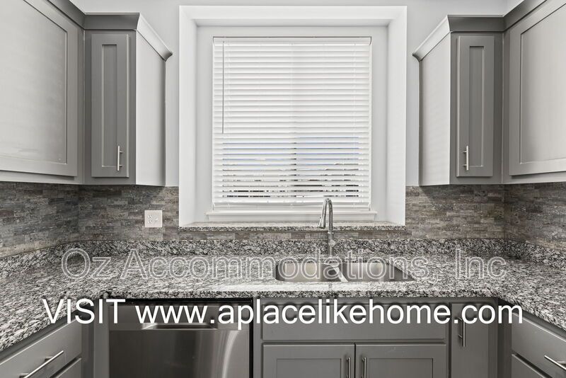 READY TO VIEW | 217 N McGee St, Tonganoxie, KS 66086 property image