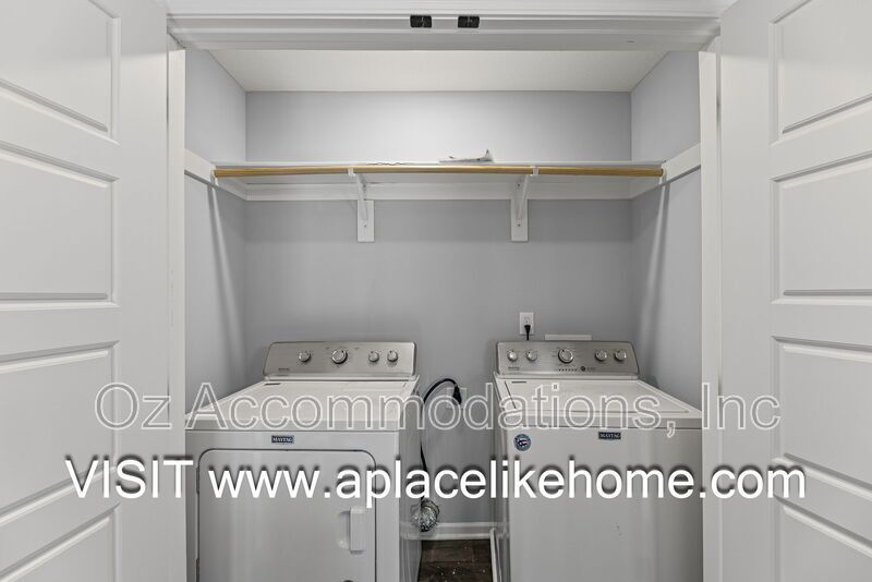 READY TO VIEW | 217 N McGee St, Tonganoxie, KS 66086 property image