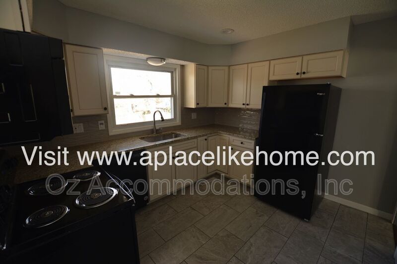 4340 W 51st St, Roeland Park, KS 66205 property image