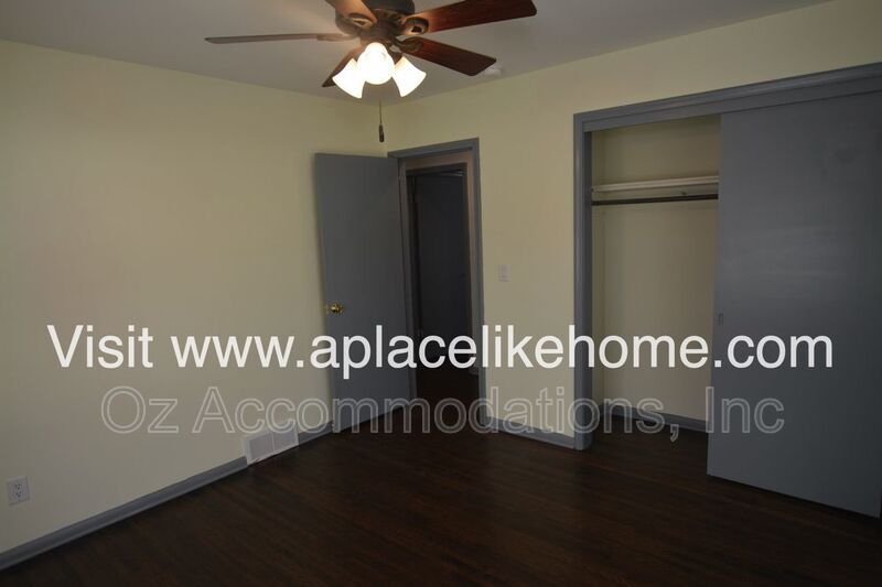 4340 W 51st St, Roeland Park, KS 66205 property image