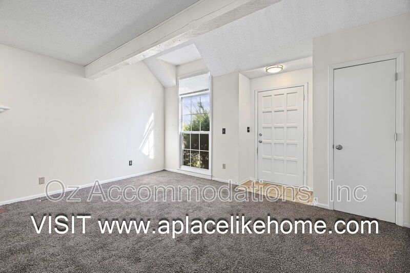 530 SE Hampton St property image