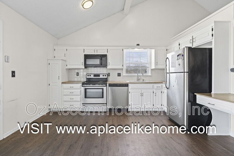 530 SE Hampton St property image