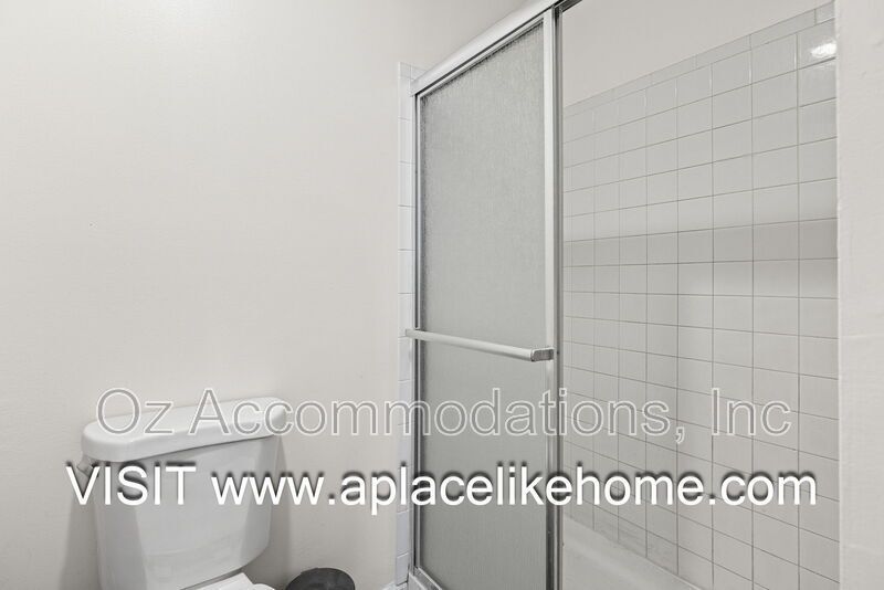 530 SE Hampton St property image