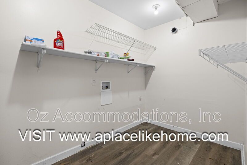 530 SE Hampton St property image