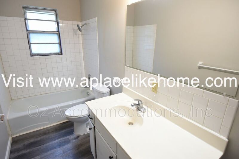 Charming 2BR Duplex with Garage & Bonus Room – Available Now in KCK property image