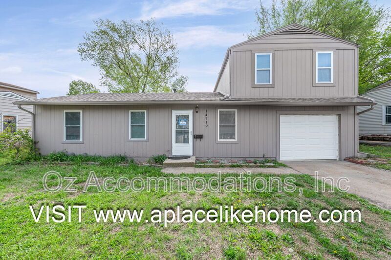 Available Now!! 14719 Bellaire Ave. Grandview, MO 64030 property image