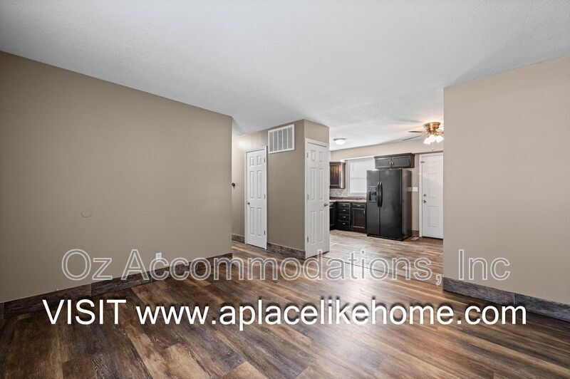 Available Now!! 14719 Bellaire Ave. Grandview, MO 64030 property image