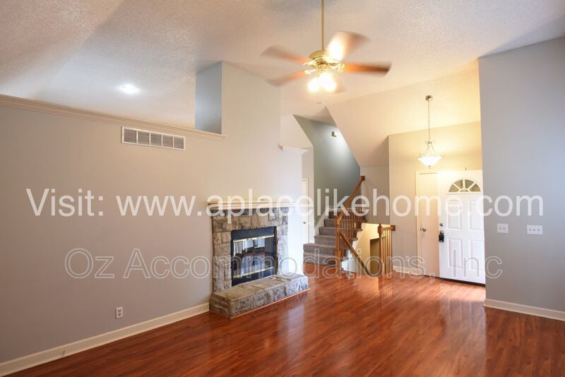 HUGE DECK + PRIVATE FENCED YARD | BLUE VALLEY SCHOOLS property image