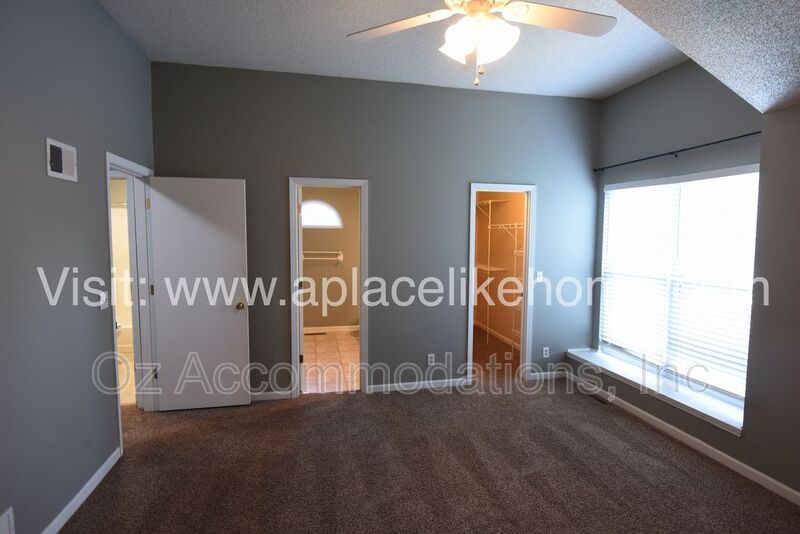 HUGE DECK + PRIVATE FENCED YARD | BLUE VALLEY SCHOOLS property image