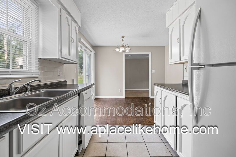 4934 Appleton Ave, Kansas City, MO 64133 property image