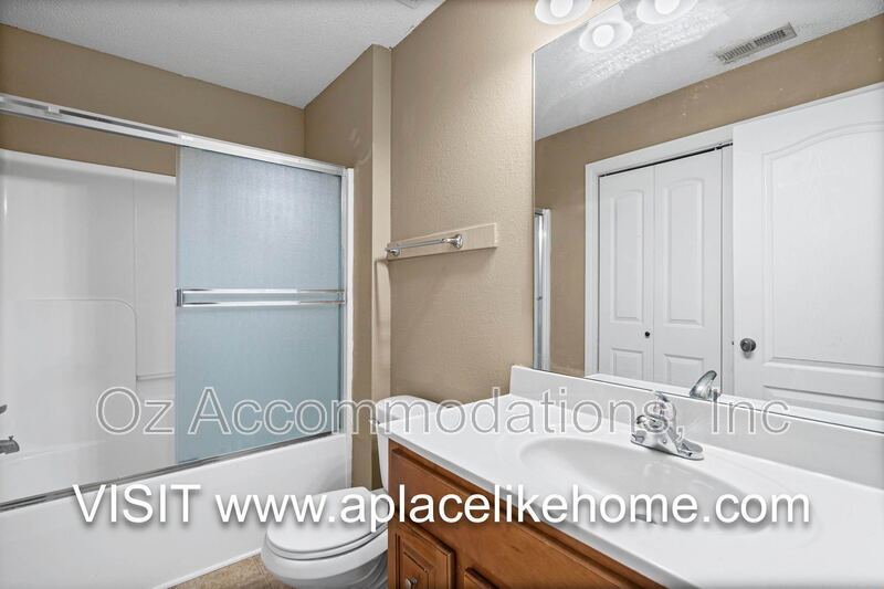 805 SW Imperial Ln property image