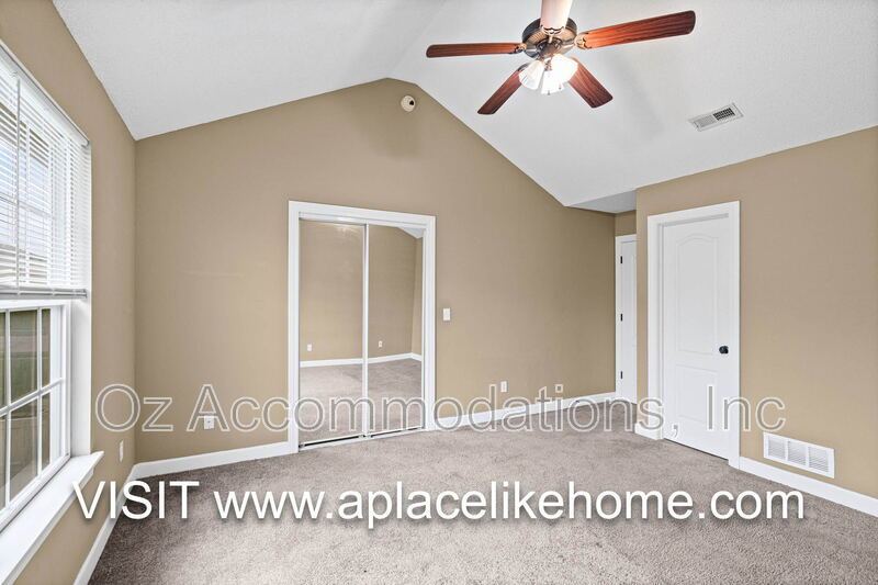 805 SW Imperial Ln property image