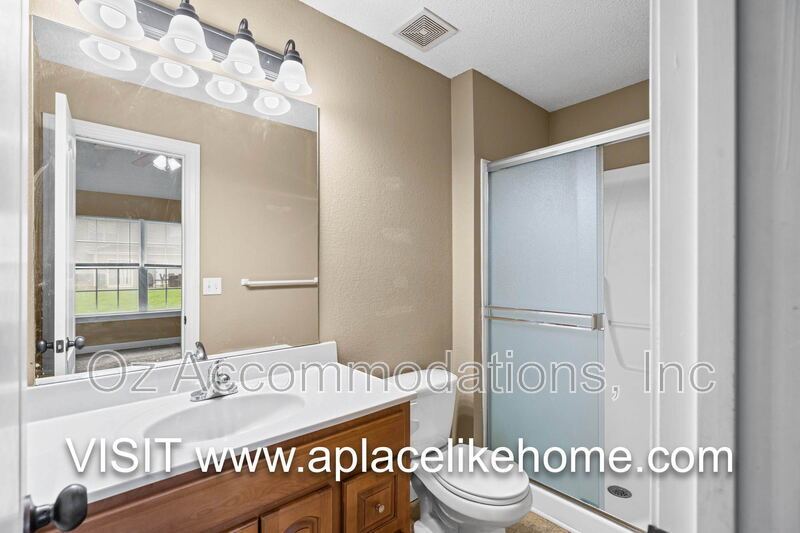 805 SW Imperial Ln property image