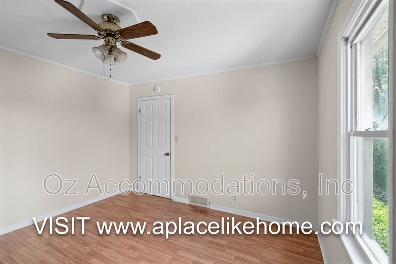563 S Ash Ave Apt 3 property image