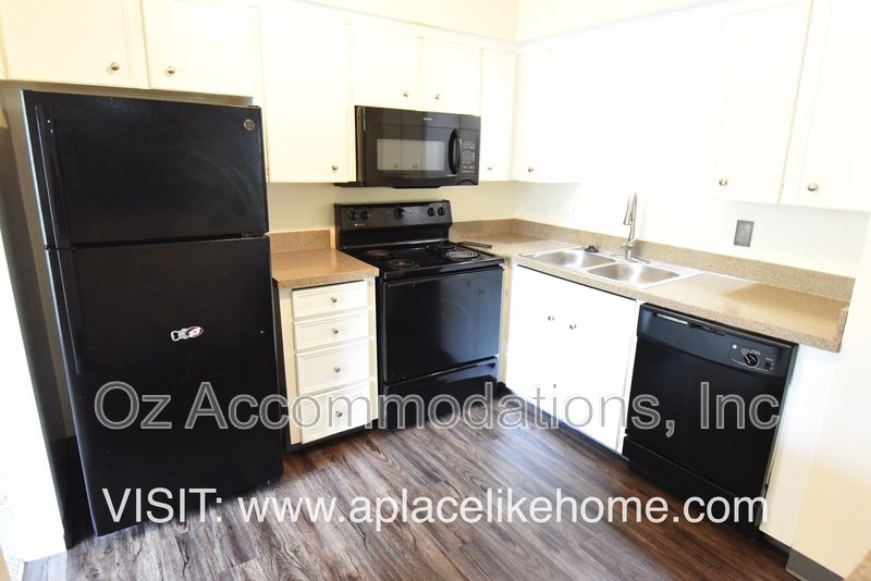 1617 E 97th St property image