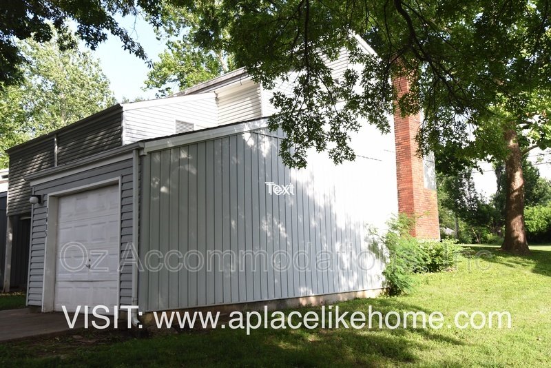 1415 E 97th St property image