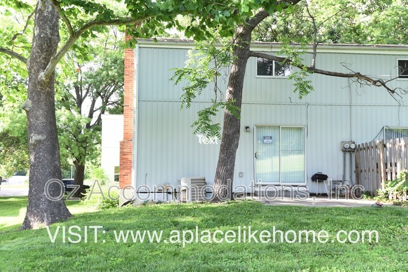 1415 E 97th St property image