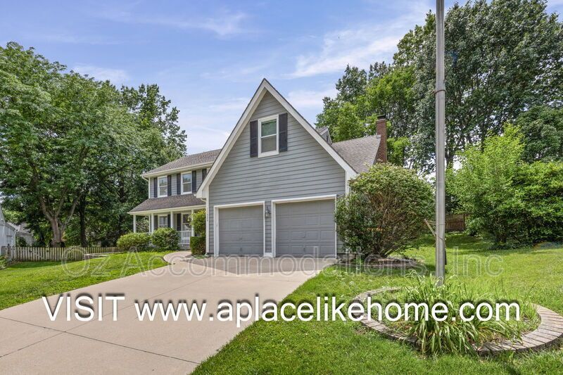 AVAILABLE NOW!! 11626 Woordward St. Overland Park, KS 66210 property image