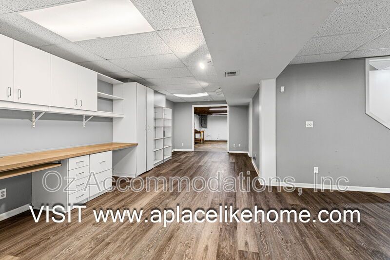AVAILABLE NOW!! 11626 Woordward St. Overland Park, KS 66210 property image