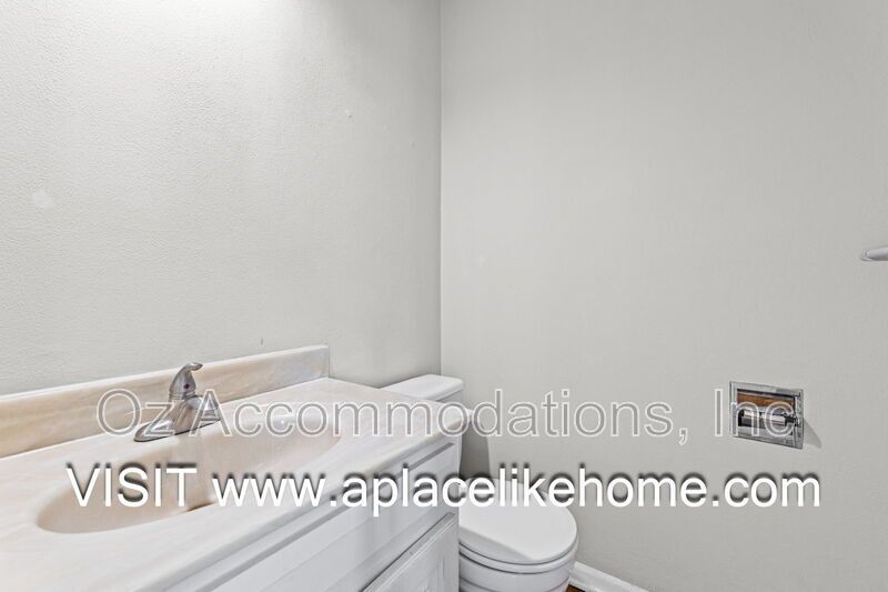 AVAILABLE NOW!! 11626 Woordward St. Overland Park, KS 66210 property image