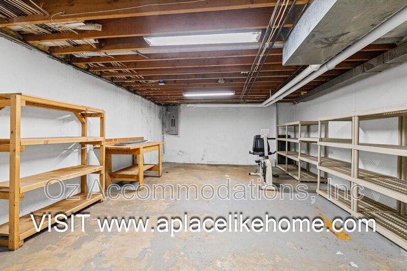 AVAILABLE NOW!! 11626 Woordward St. Overland Park, KS 66210 property image