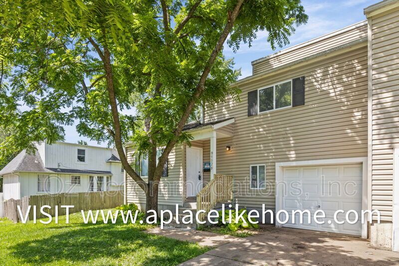9702 Sheperds Dr, Unit B property image